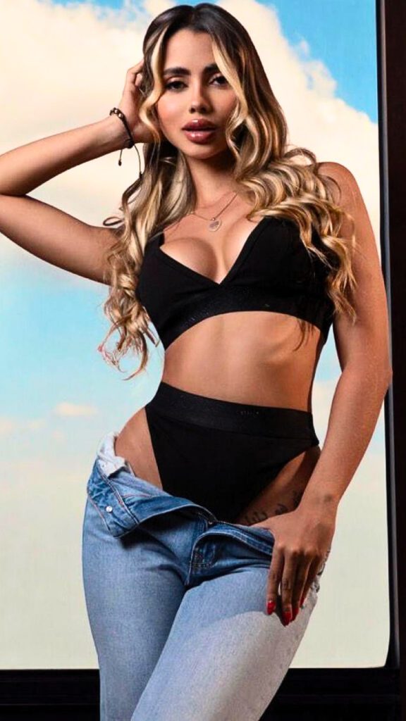 Ambar | 23 años 🇨🇴