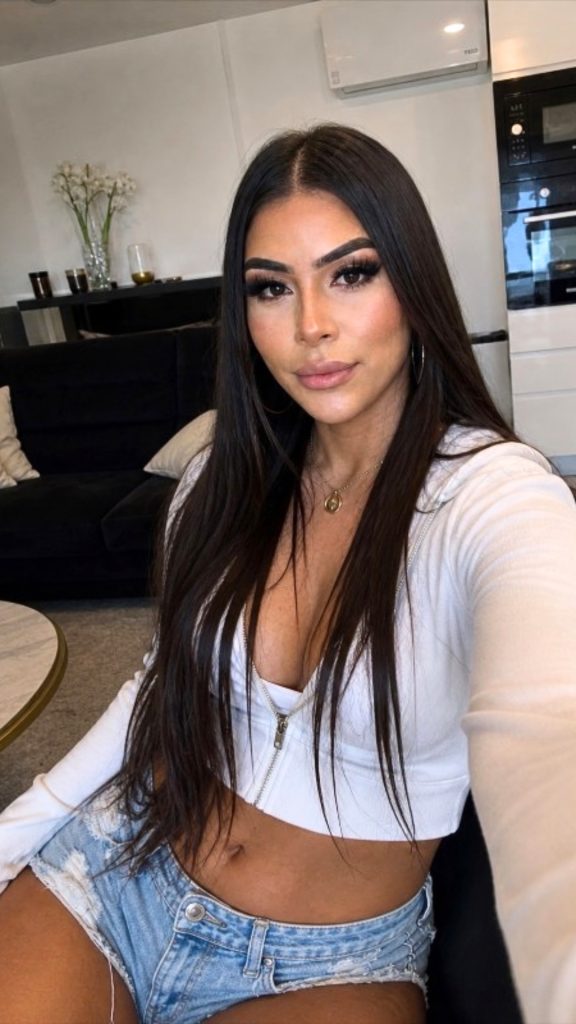 Travesti Valeria | 22 años 🇻🇪